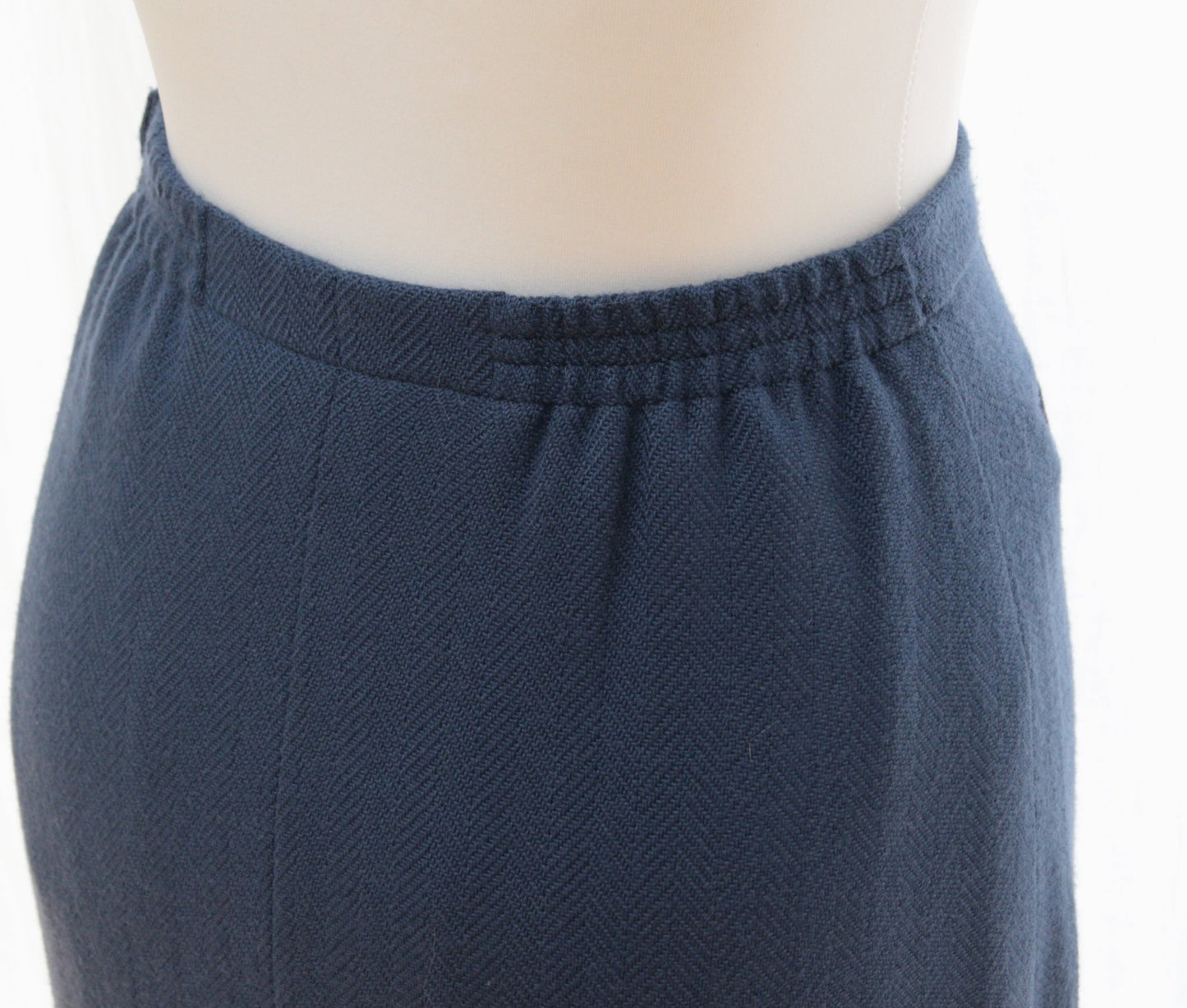 Avoca dusky blue wool herringbone column skirt Size 10 - KingsRoad1990