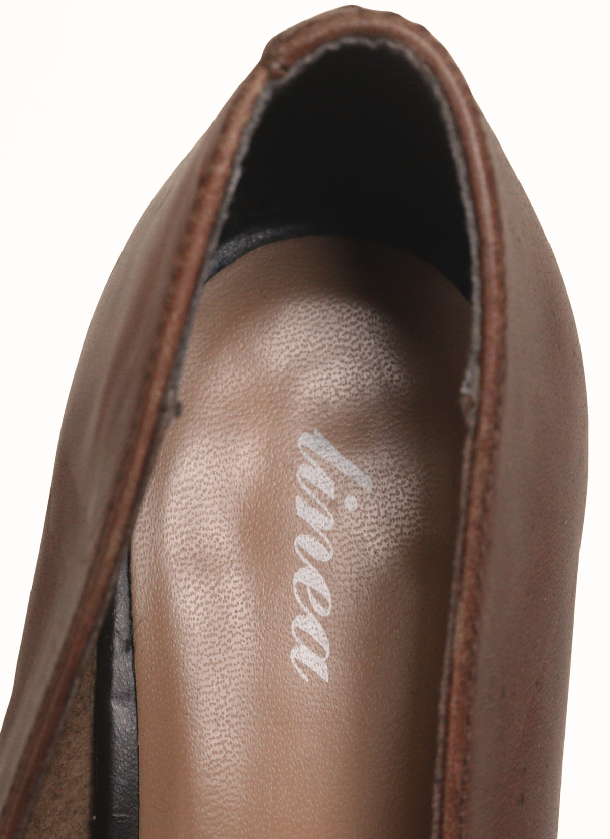 Linea tan leather block heel loafers Size 4