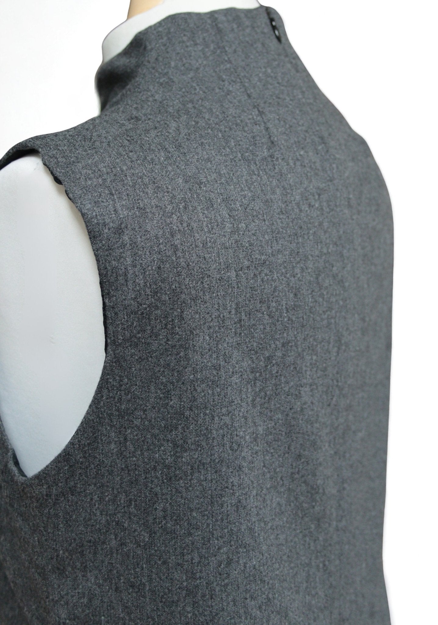 Next charcoal wool sleeveless top Size UK 12 - KingsRoad1990