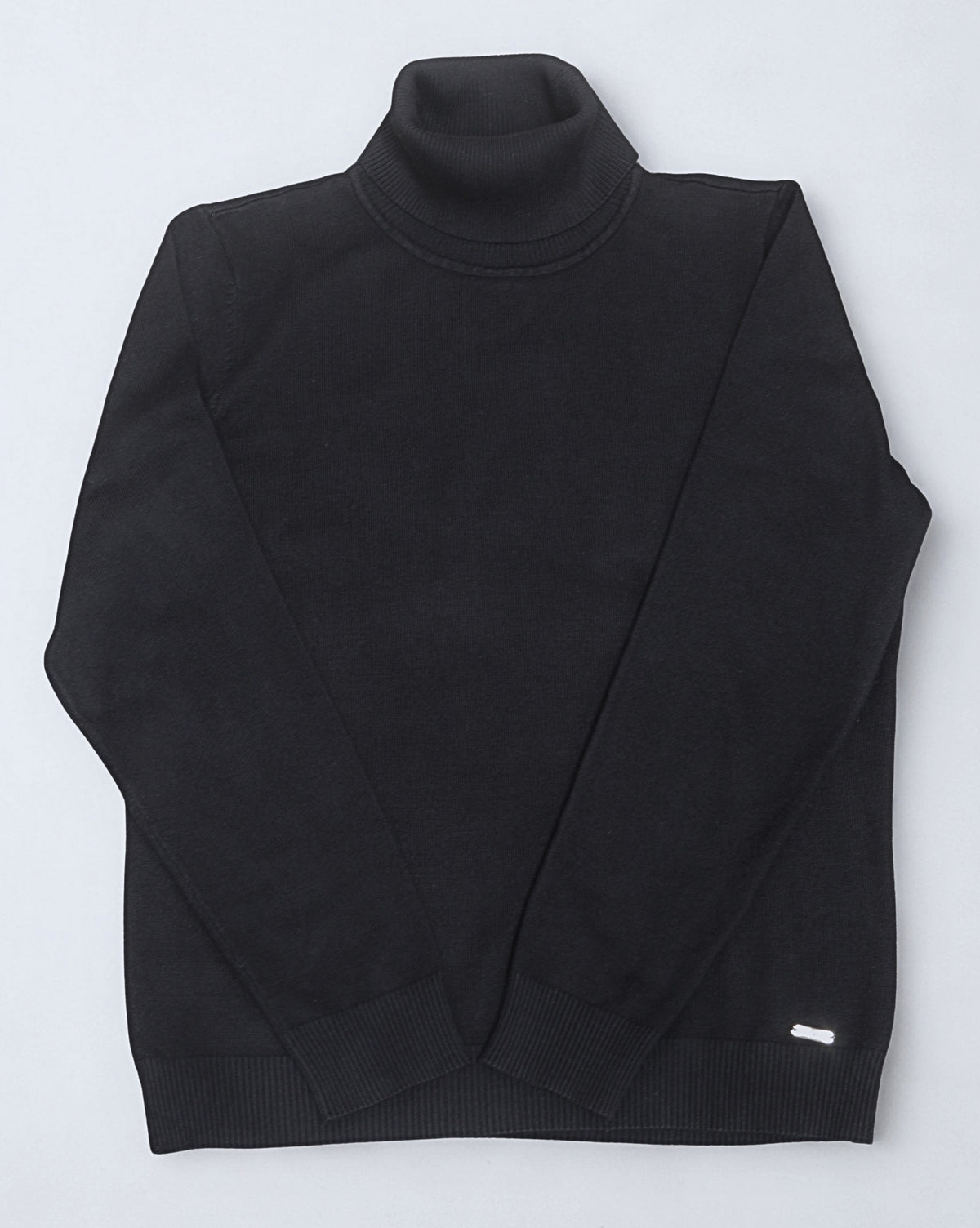 Episode black turtleneck