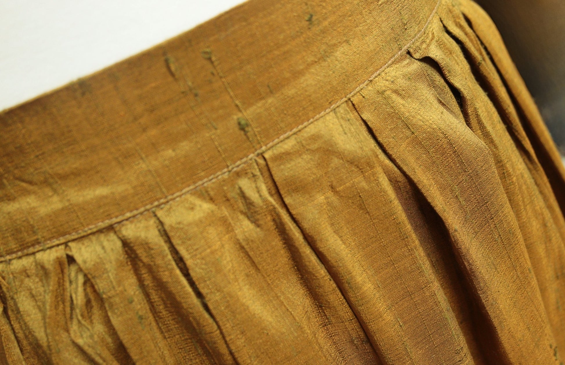 Next Collection gold silk dupion skirt Size 10 - KingsRoad1990