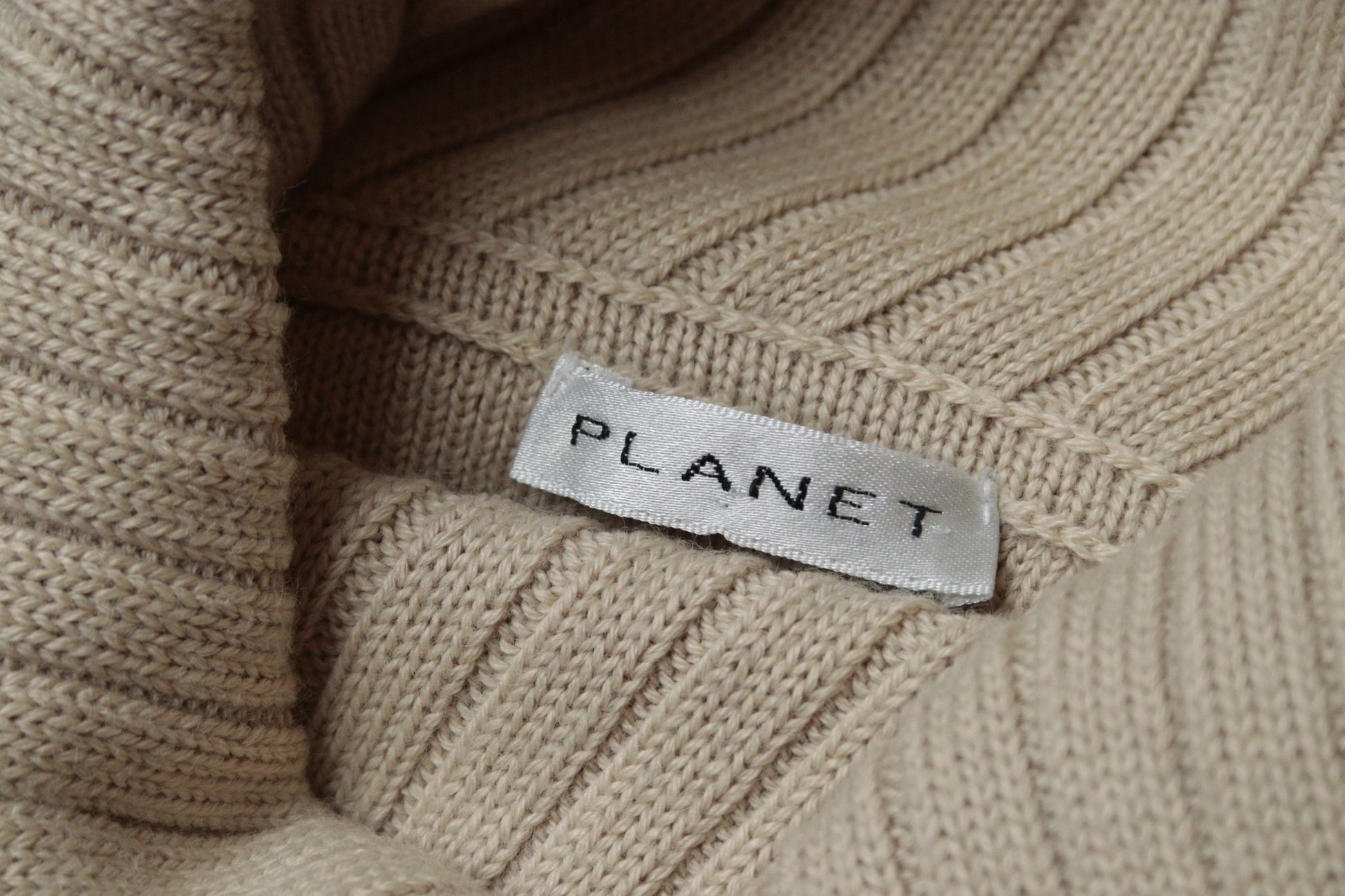 Planet beige short sleeve jumper Size 10 - KingsRoad1990
