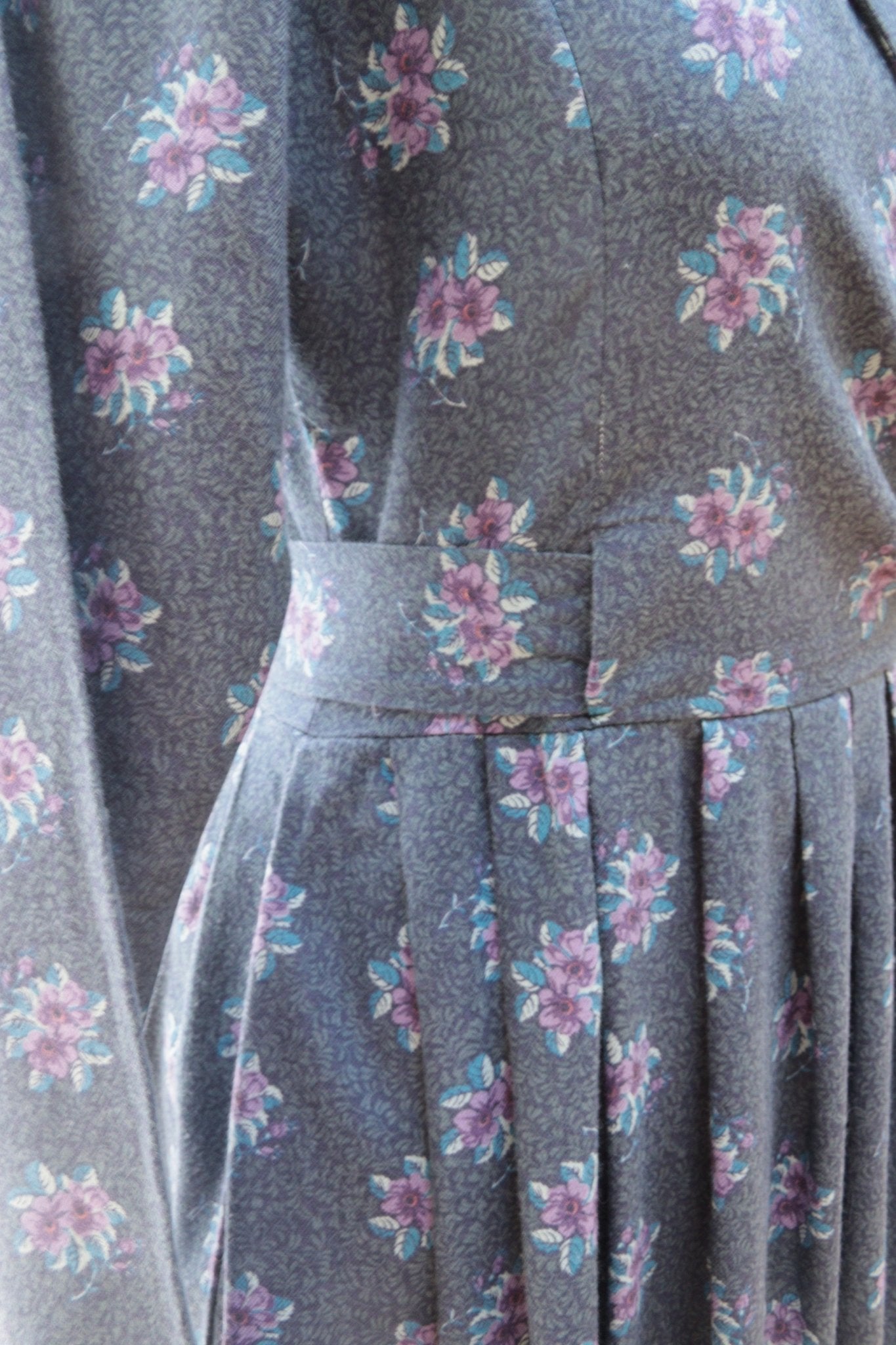 Laura Ashley blue floral dress Size 10 - KingsRoad1990