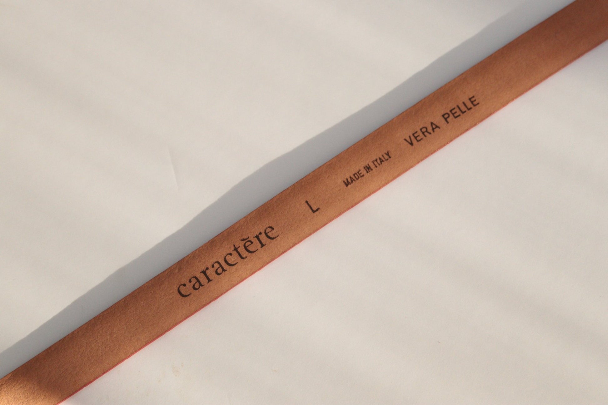 Caractère red leather belt Size UK L - KingsRoad1990