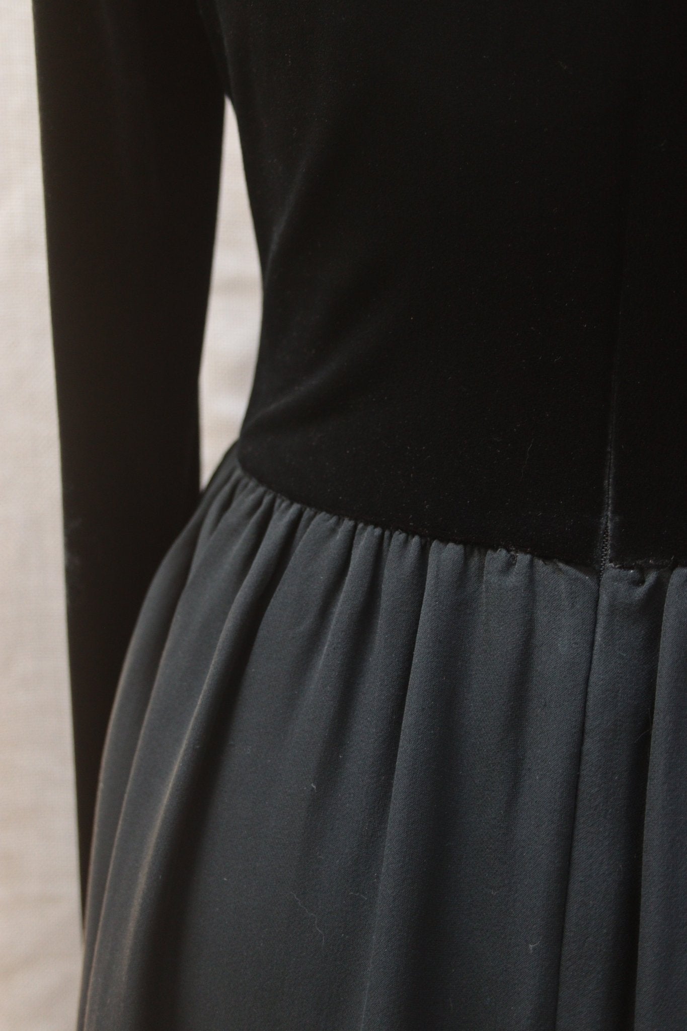 Laura Ashley black full length dress Size 8 - KingsRoad1990