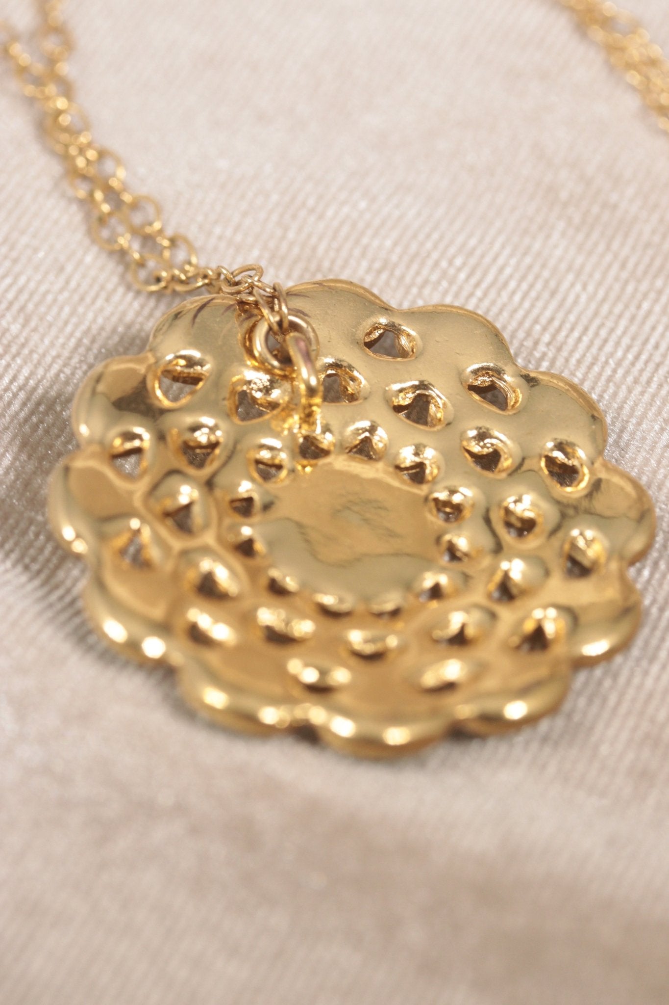 Pilgrim green enamel rosette pendant necklace - KingsRoad1990