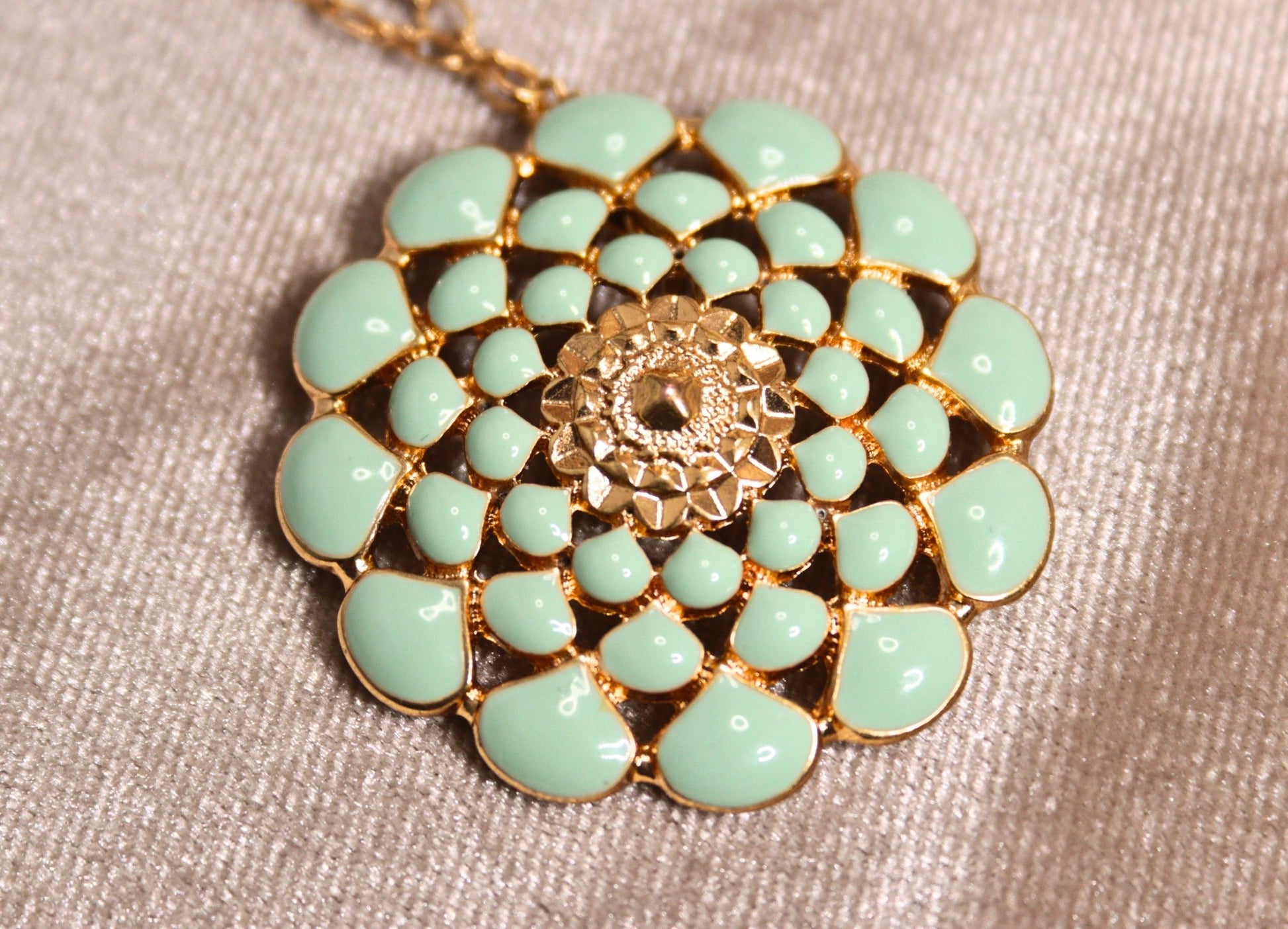Pilgrim green enamel rosette pendant necklace - KingsRoad1990