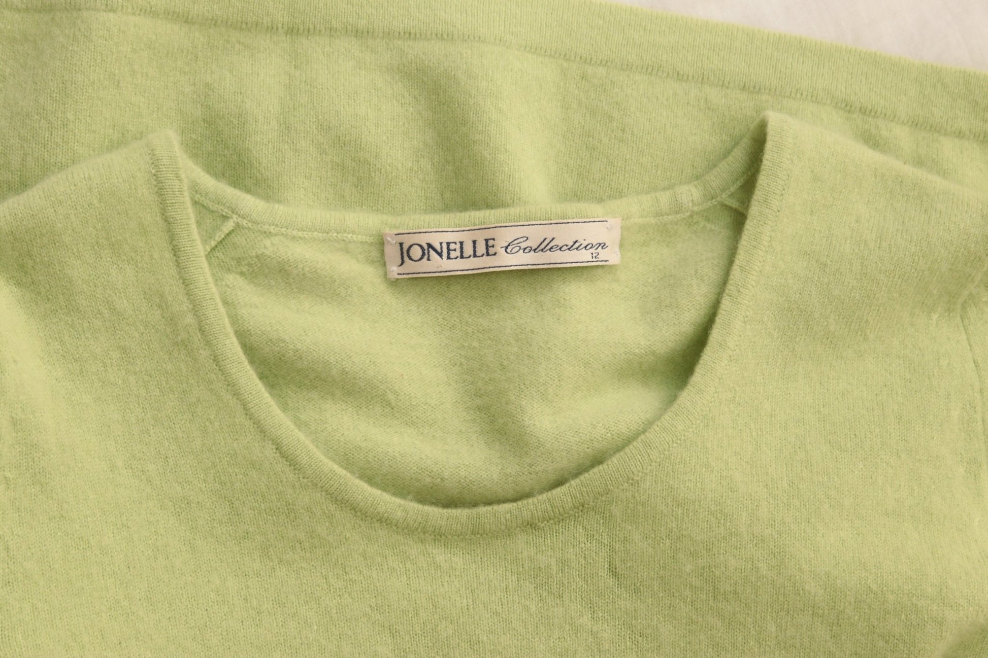 Jonelle pistachio green cashmere short sleeved jumper Size 8 - KingsRoad1990