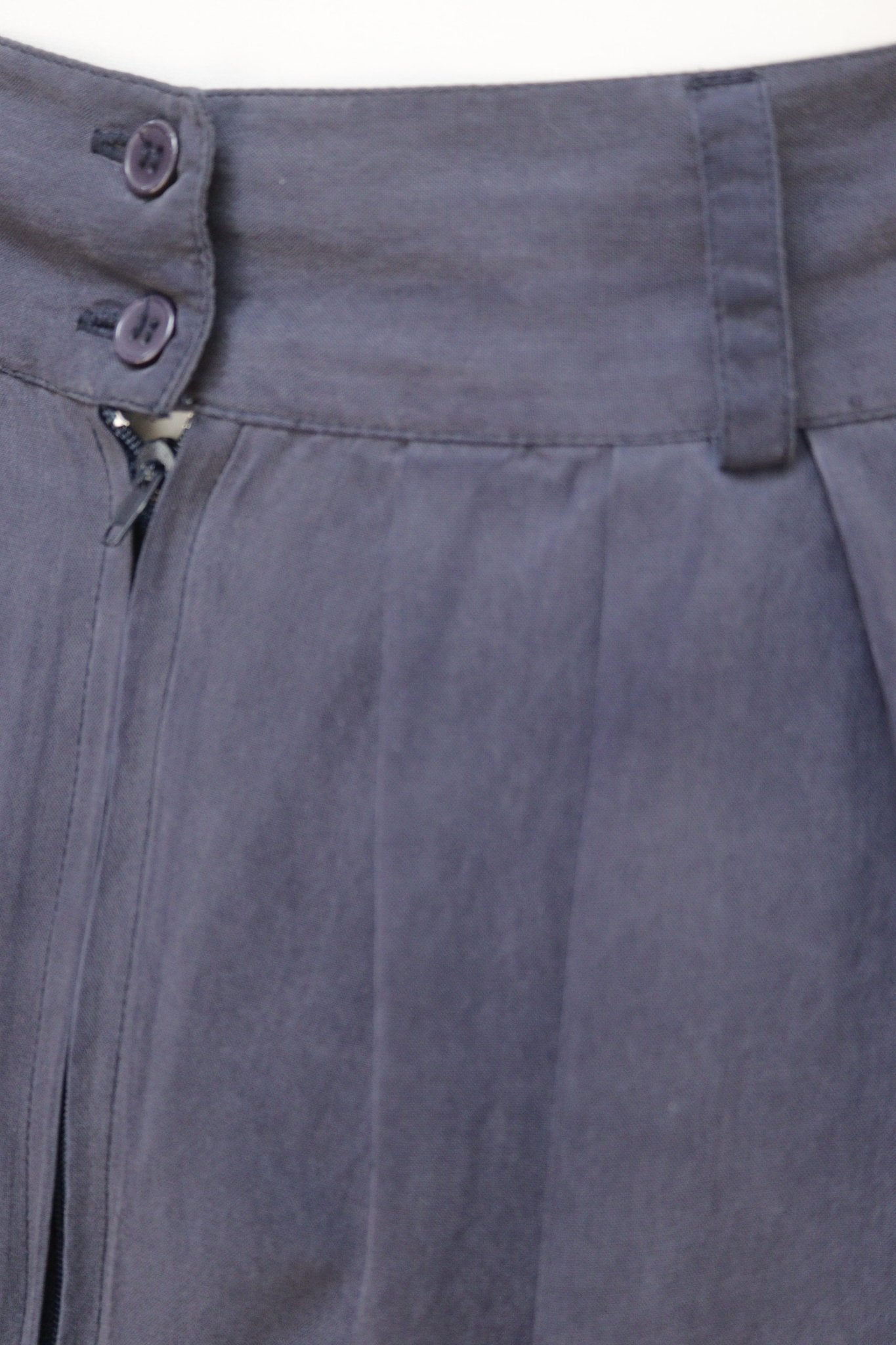 Patra dusky navy blue silk pleated midi skirt Size 12 - KingsRoad1990