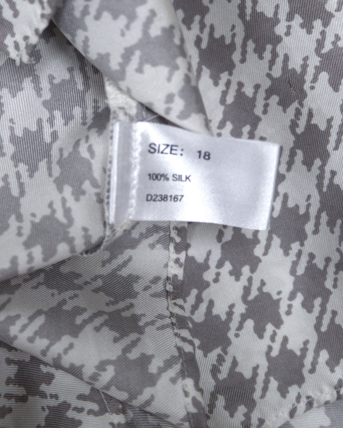 Episode white & grey dog tooth check silk blouse Size 16