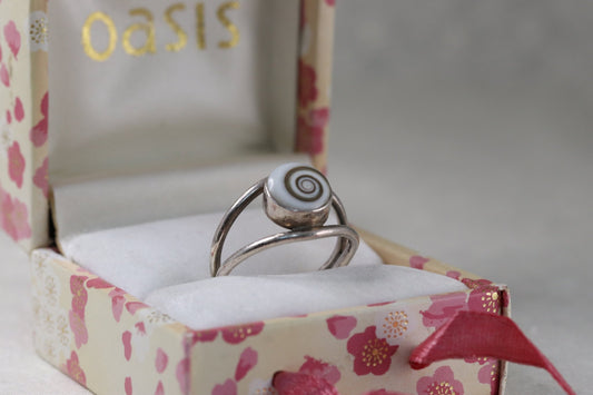 Oasis silver swirl stone ring Size N - KingsRoad1990