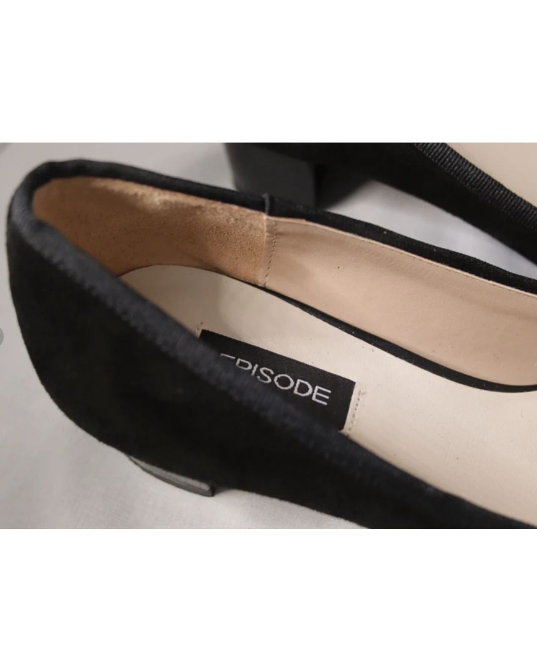Episode black suede tassel flats Size 5
