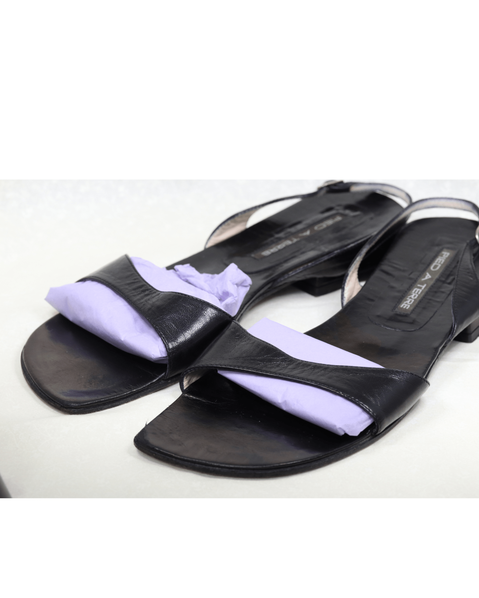 Pied à Terre black flat sandals Size 5 - KingsRoad1990