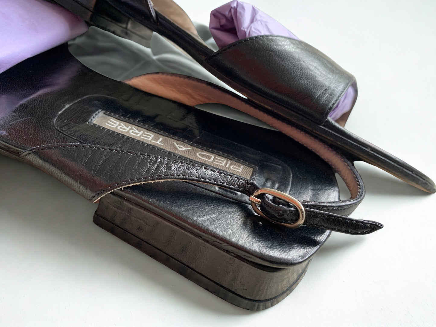 Pied à Terre black flat sandals Size 5 - KingsRoad1990